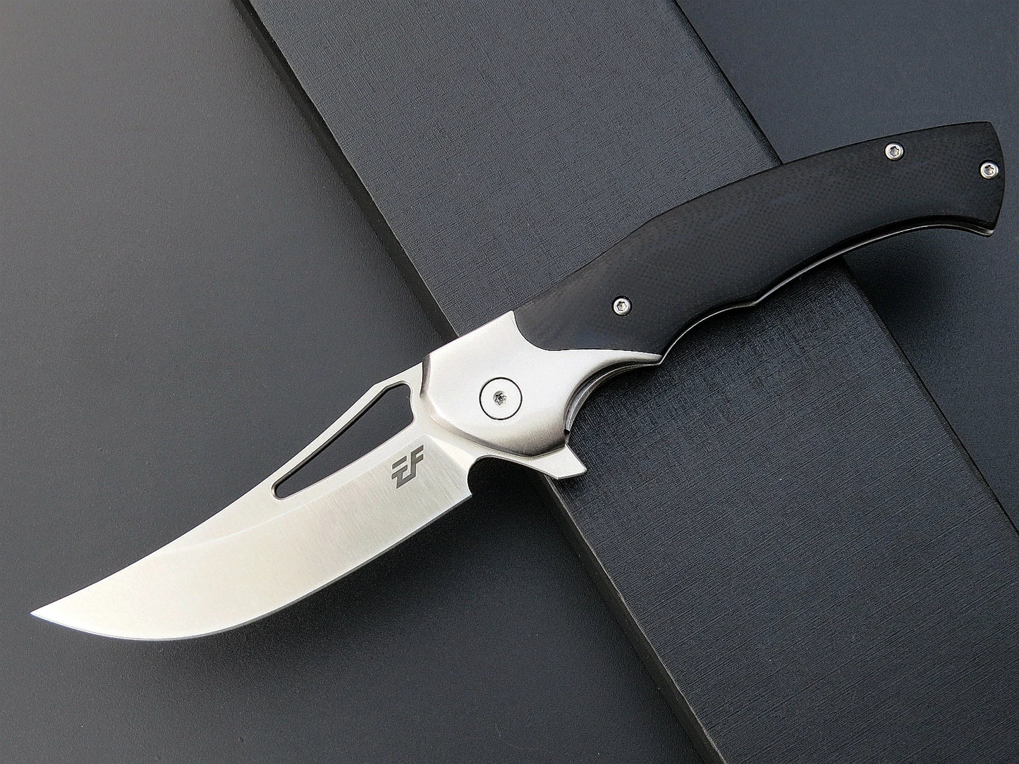 Couteau Pliant Chasse EF7 Acier K110 Polyvalent