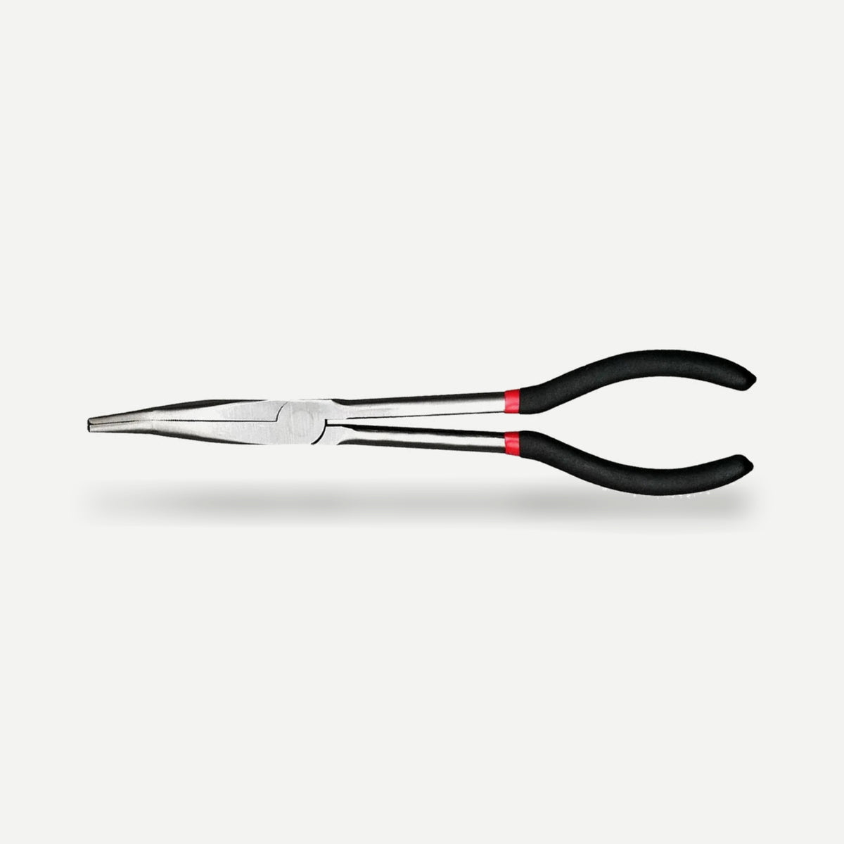 Pince à bec long acier carbone – manche antidérapant