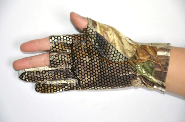 Fingerless Camo Gloves