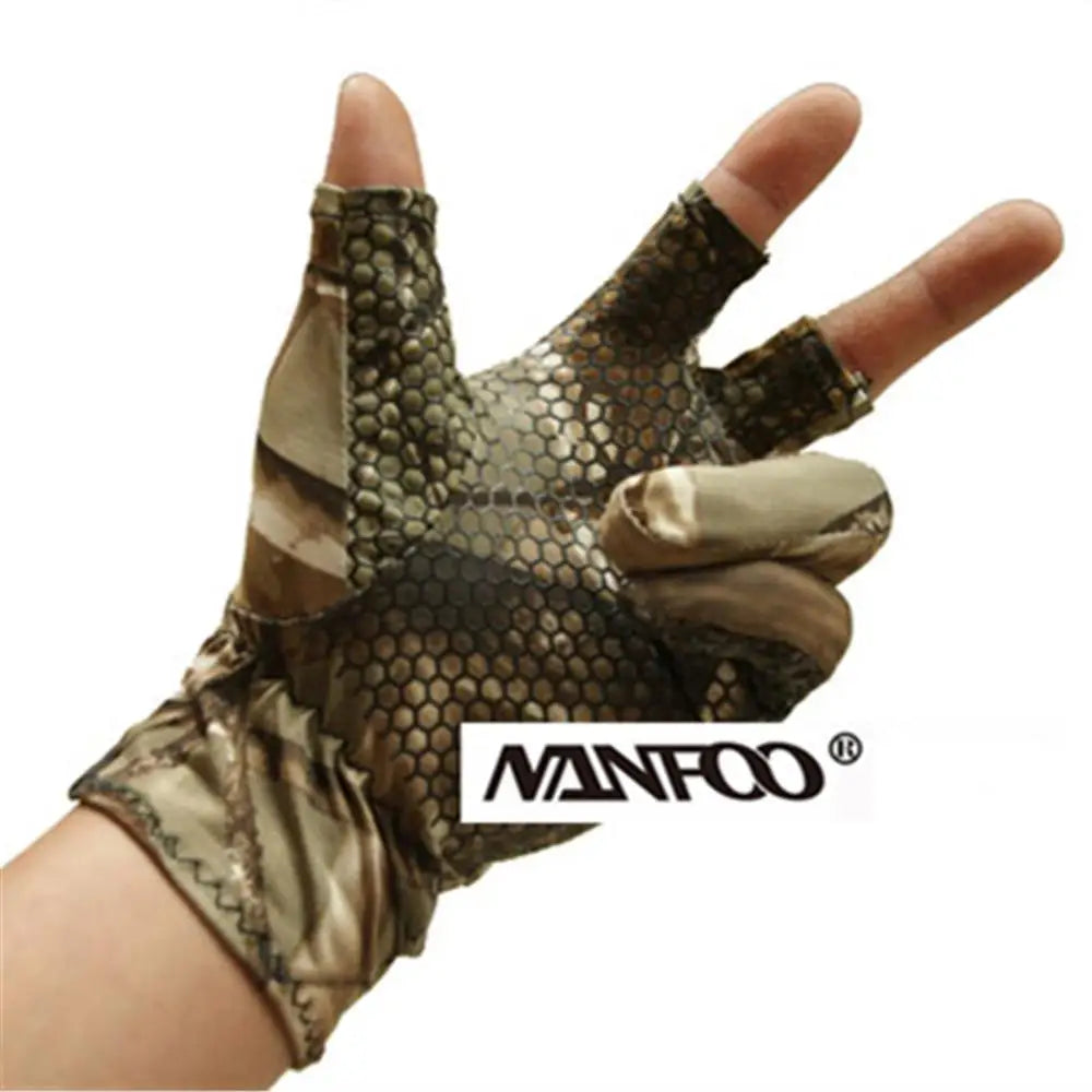 Fingerless Camo Gloves