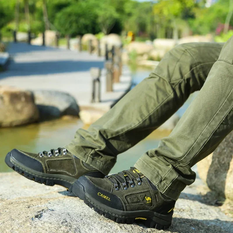 Outdoor Hiking Sneakers