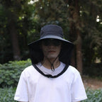 Anti-bee cap with integrated mesh